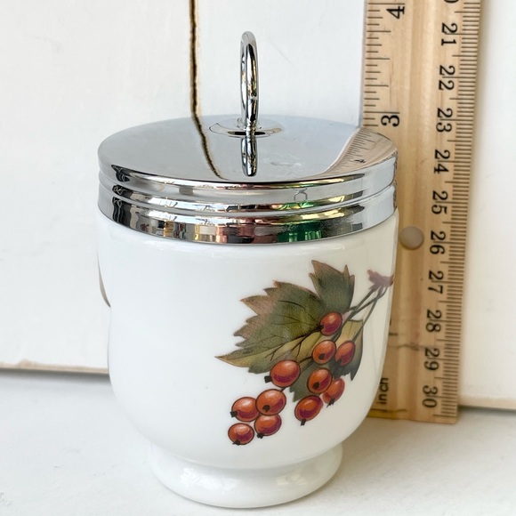 Royal Worcester England Evesham Egg Coddler set of 2 Large Size - Picture 14 of 15
